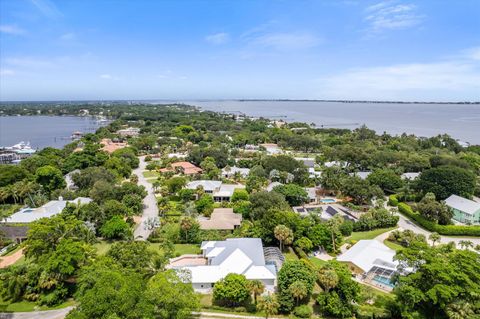 A home in Sewalls Point