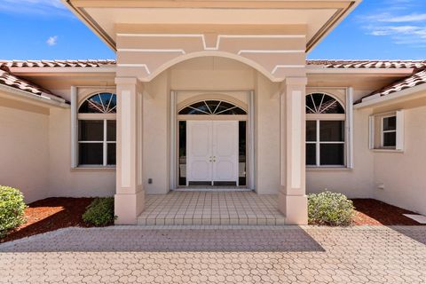 A home in Sewalls Point