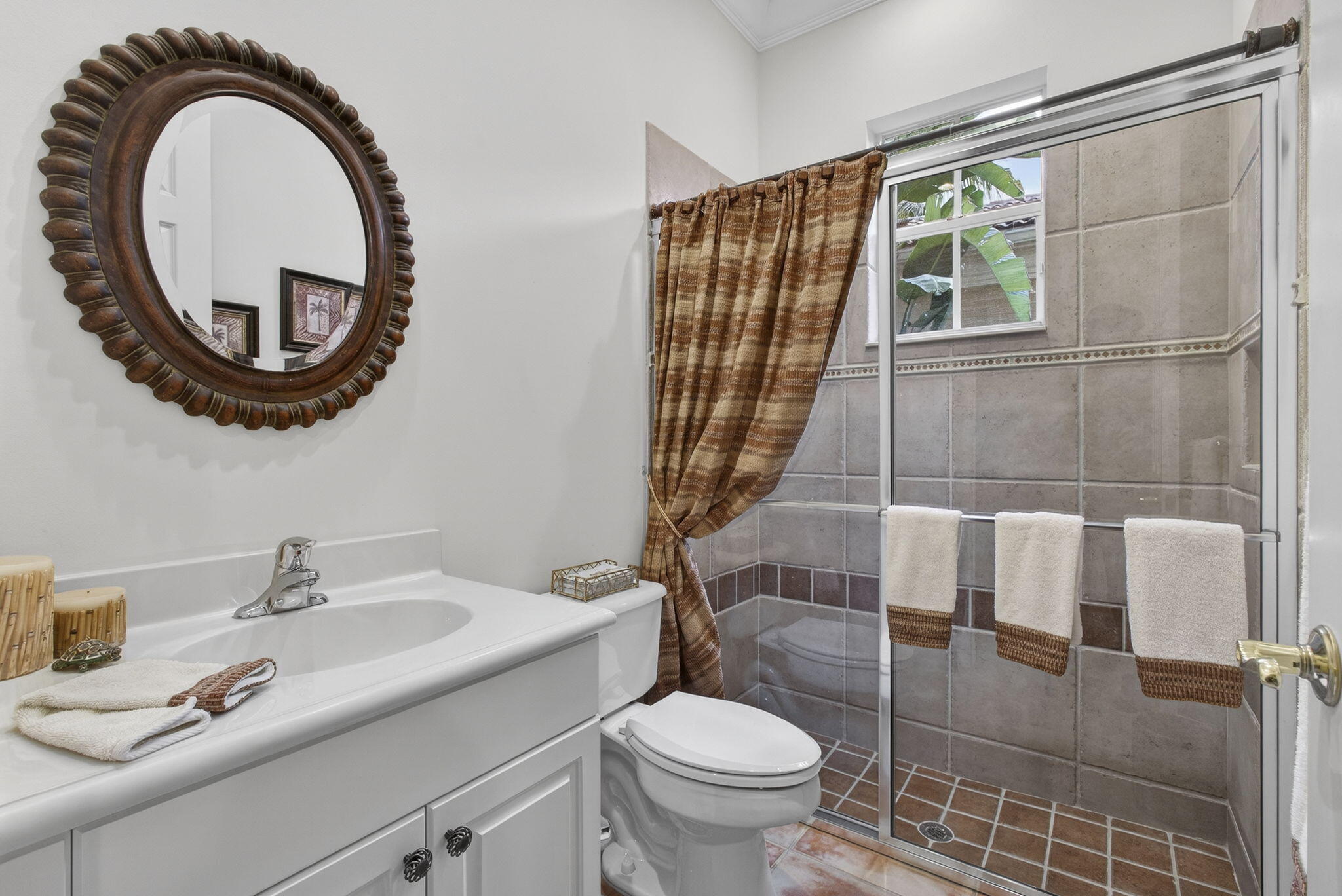 MIRASOL PAR 20 - Residential Lease