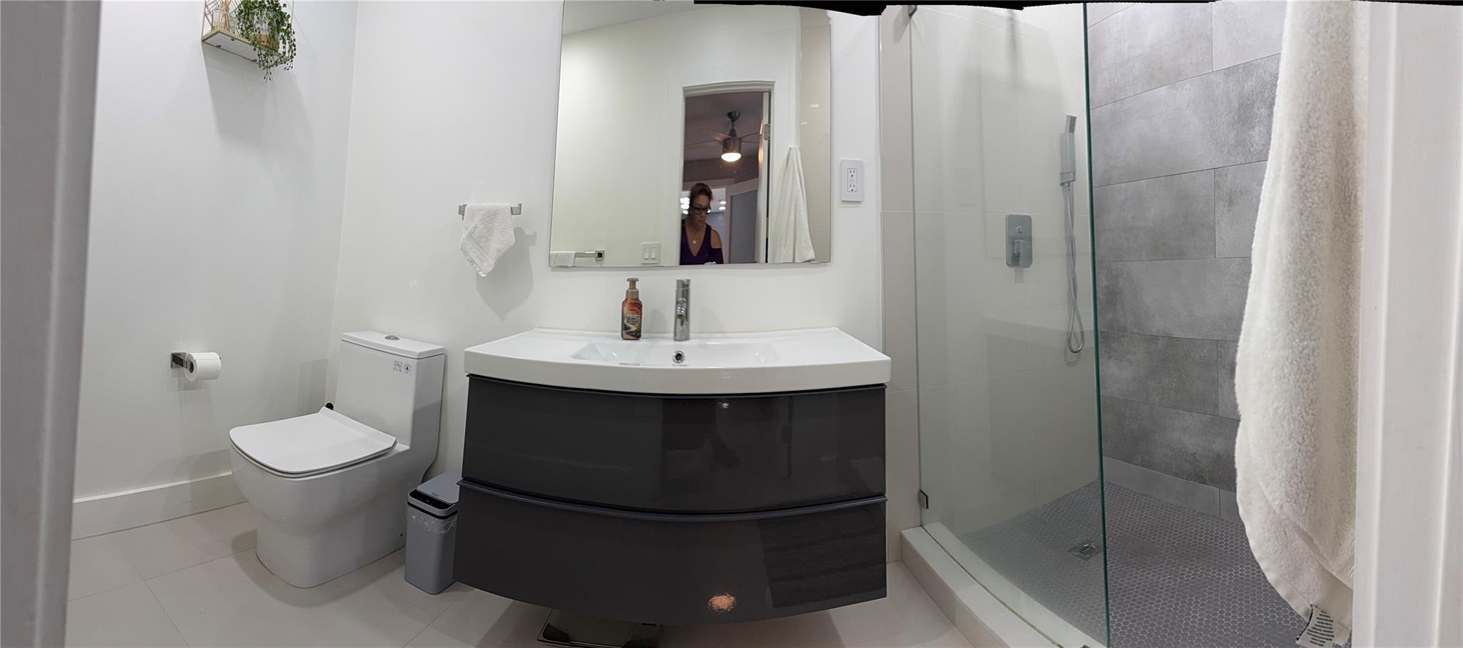 Buchanan Center 24-37 B - Residential