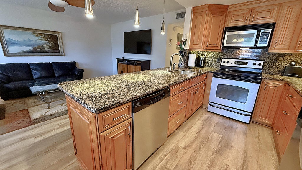 Photo of 171 GRANTHAM E, Deerfield Beach, FL 33442 (MLS # B26073805)