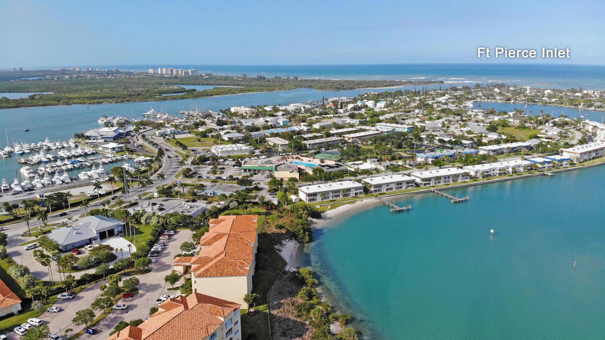 5 Harbour Isle Drive E 202