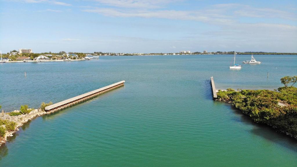 Photo of 5 Harbour Isle Drive E #202, Fort Pierce, FL 34949 (MLS # R11080861)