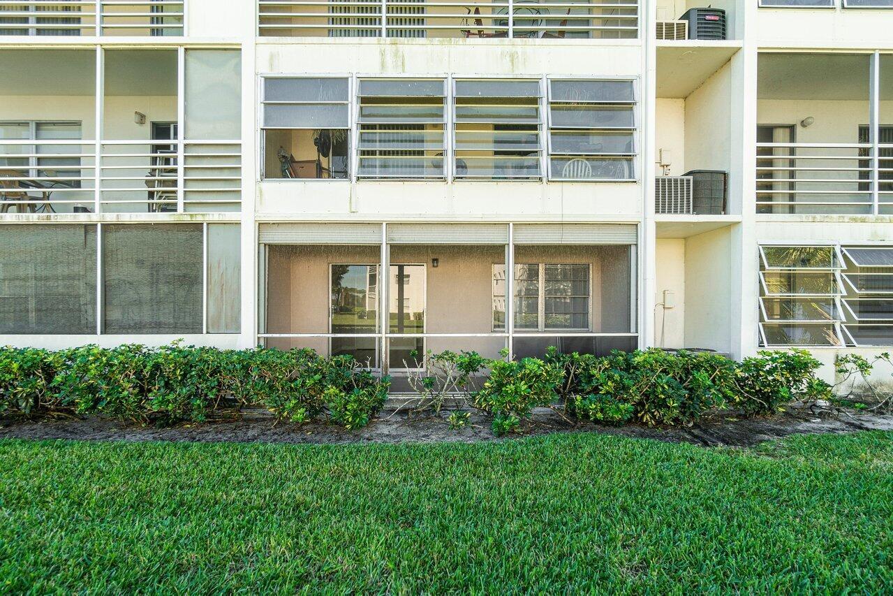 FANSHAW AT CENTURY VILLAG - Residential Lease