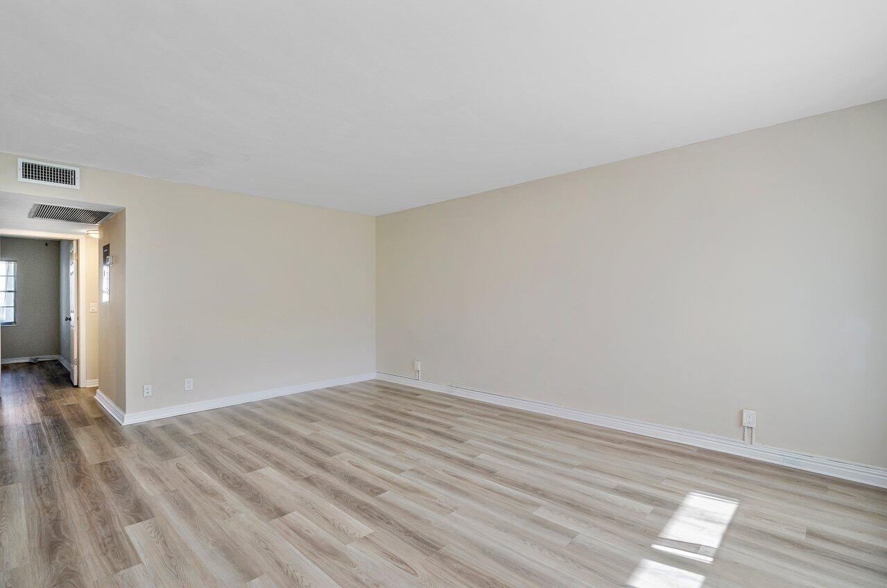 FANSHAW AT CENTURY VILLAG - Residential Lease