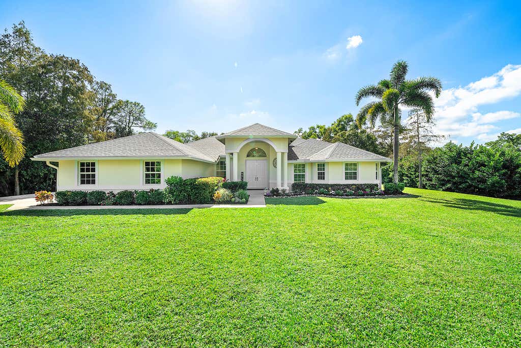 Photo of 11414 169th Court N, Jupiter, FL 33478 (MLS # R11138501)