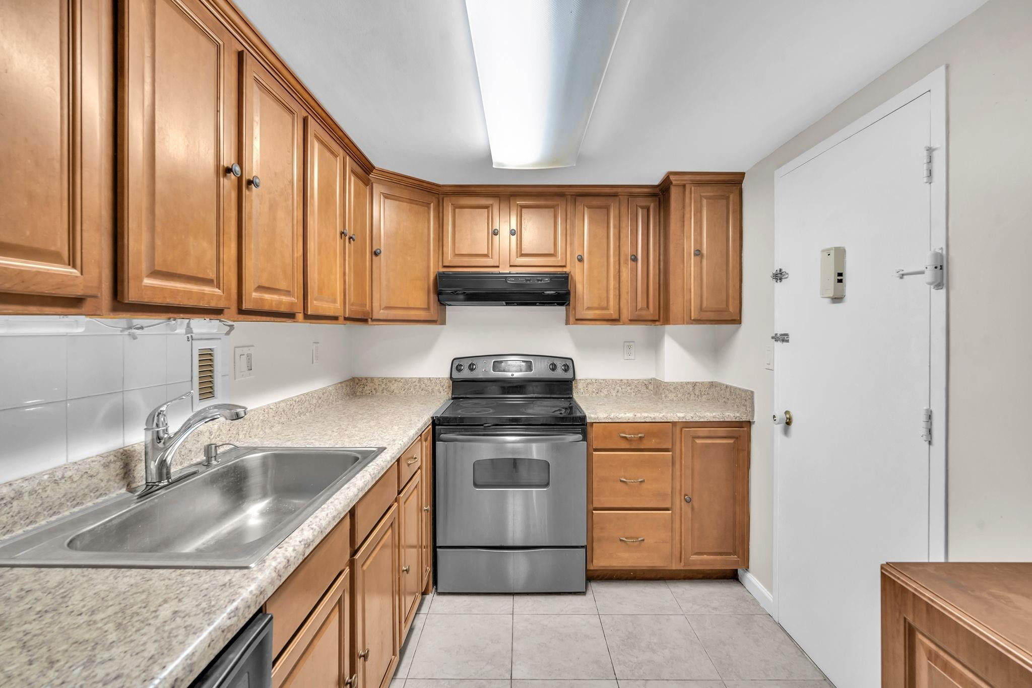 KENNEDY HOUSE CONDO - Residential