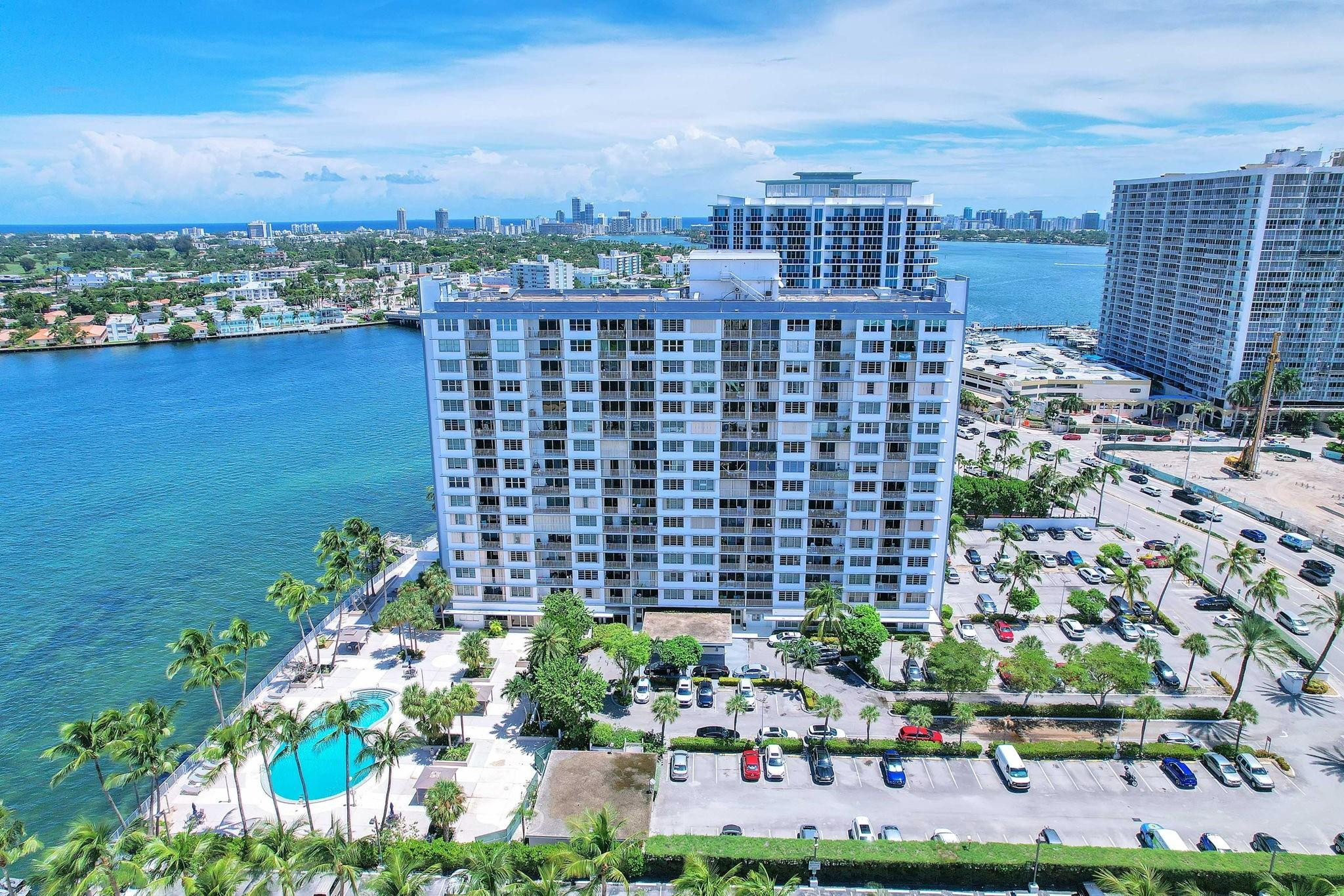 KENNEDY HOUSE CONDO - Residential