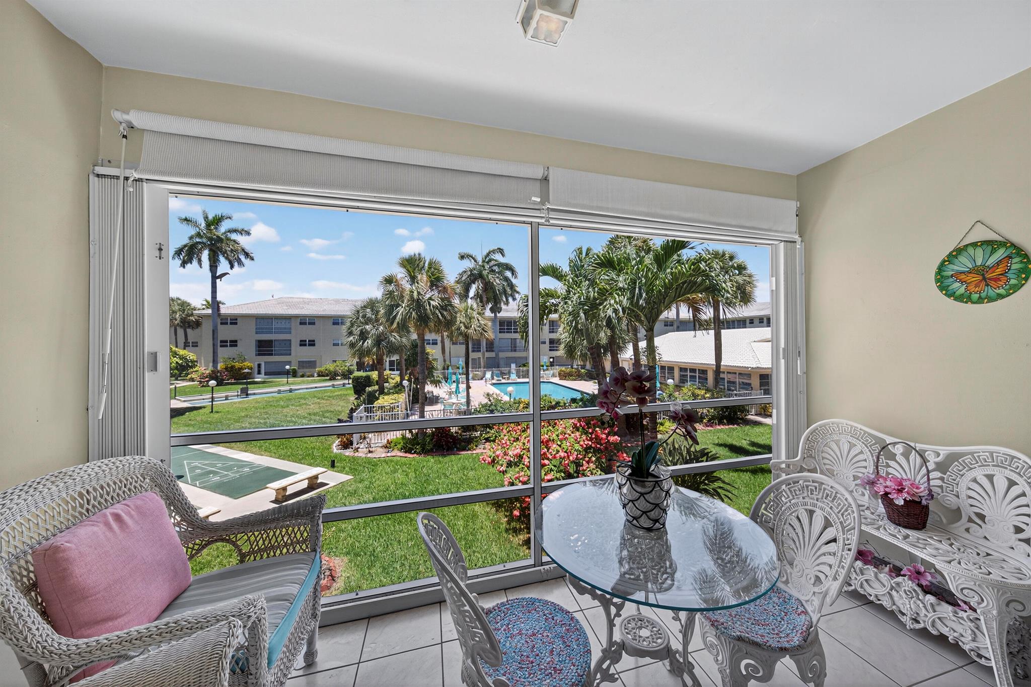 LIGHTHOUSE POINT GARDENS - Residential