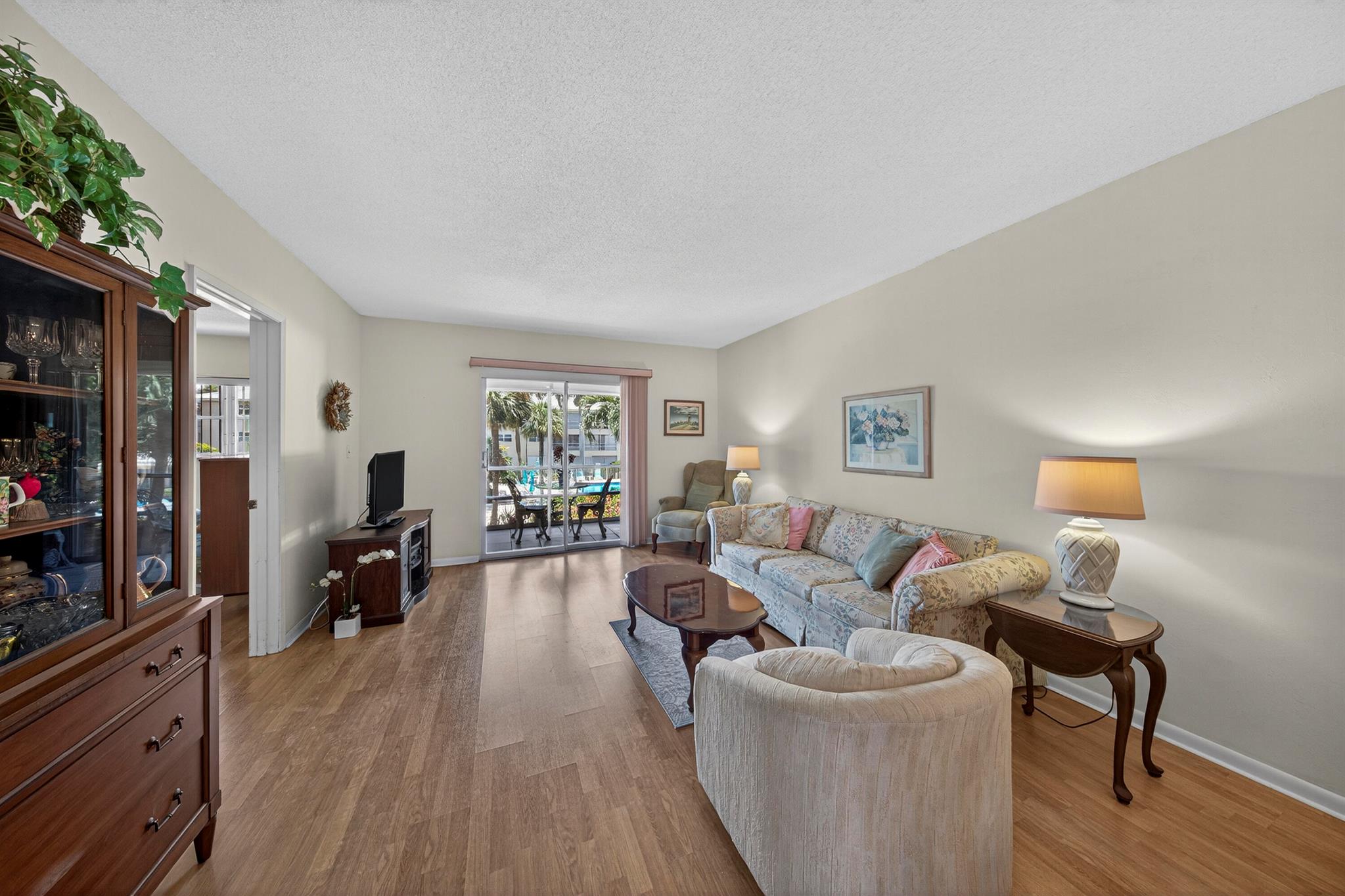 LIGHTHOUSE POINT GARDENS - Residential