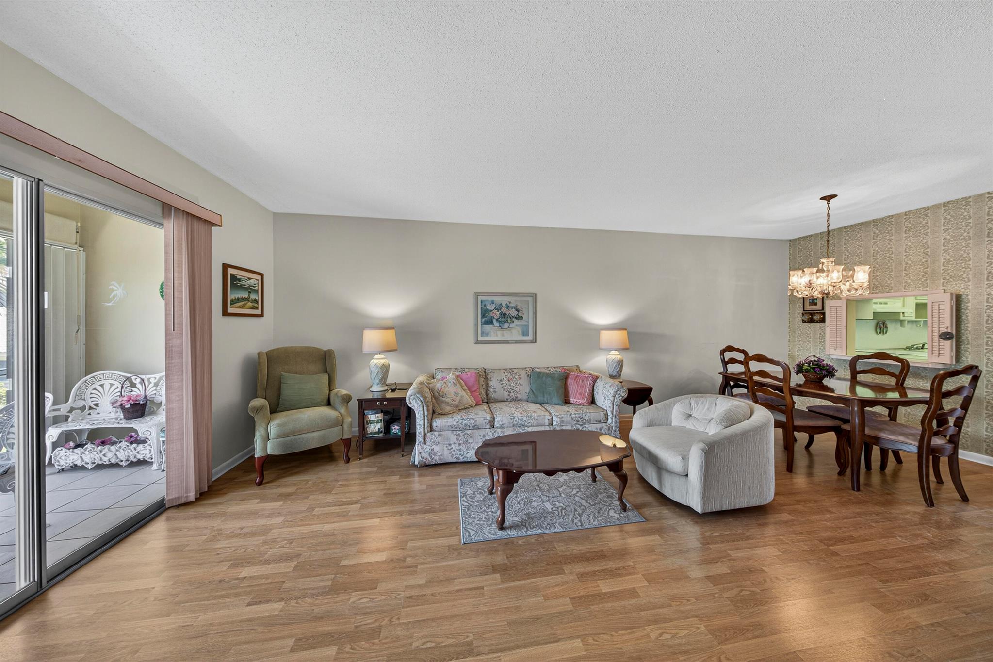 LIGHTHOUSE POINT GARDENS - Residential