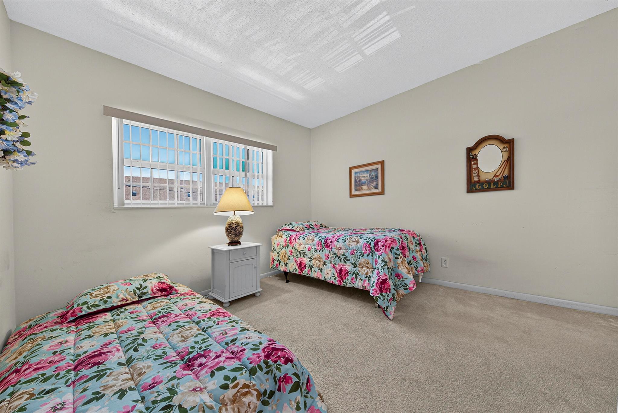 LIGHTHOUSE POINT GARDENS - Residential