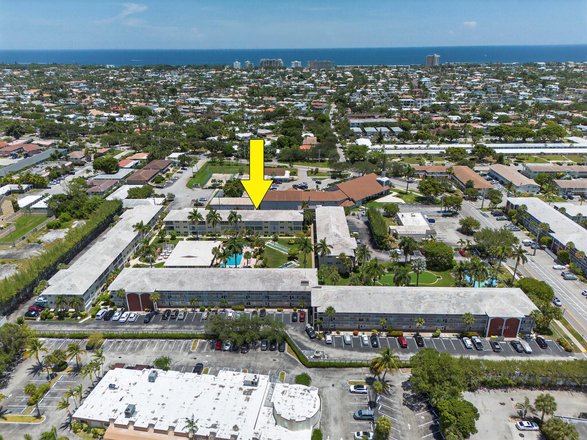 LIGHTHOUSE POINT GARDENS - Residential