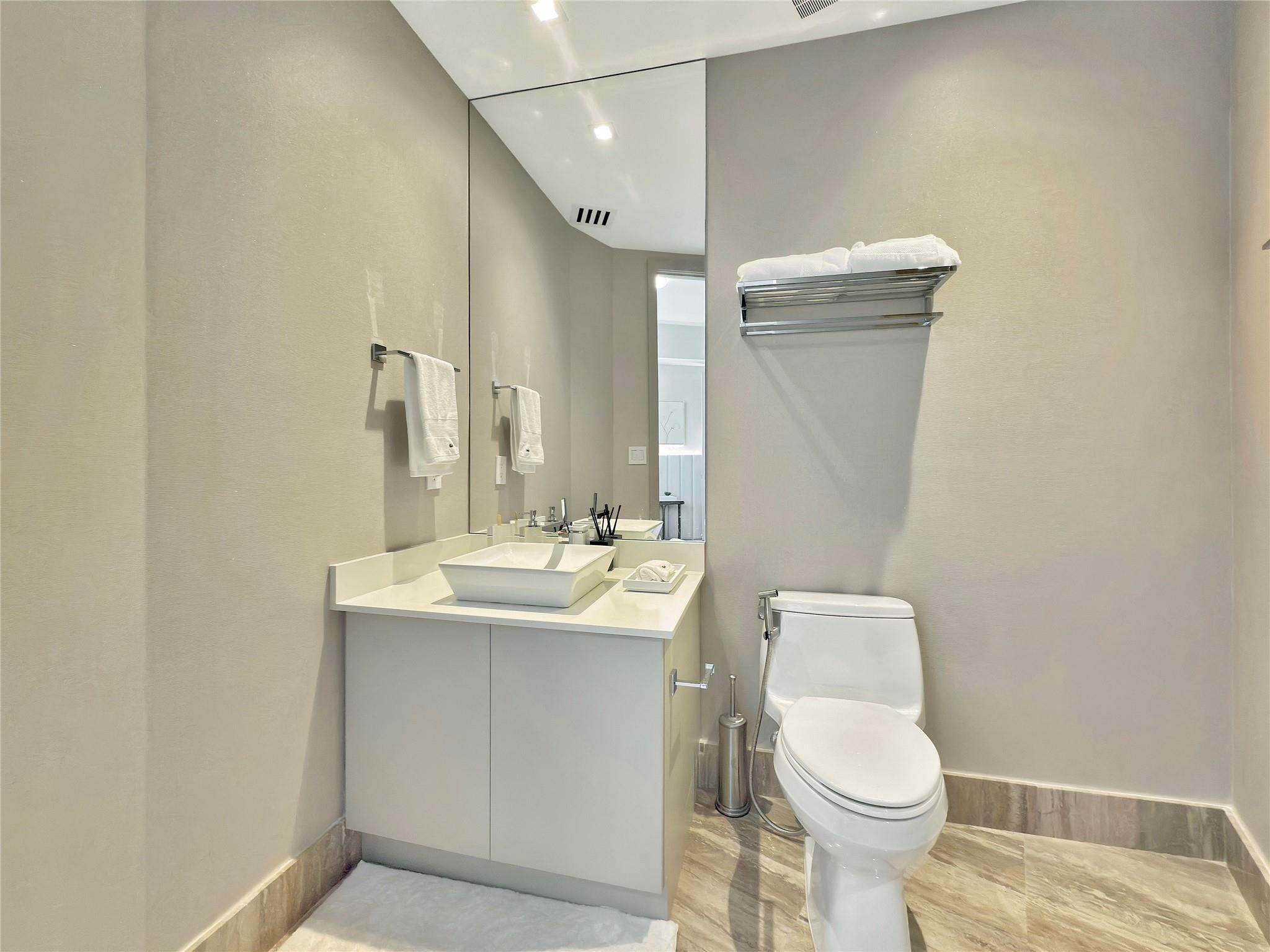 Trump Tower I - Residential