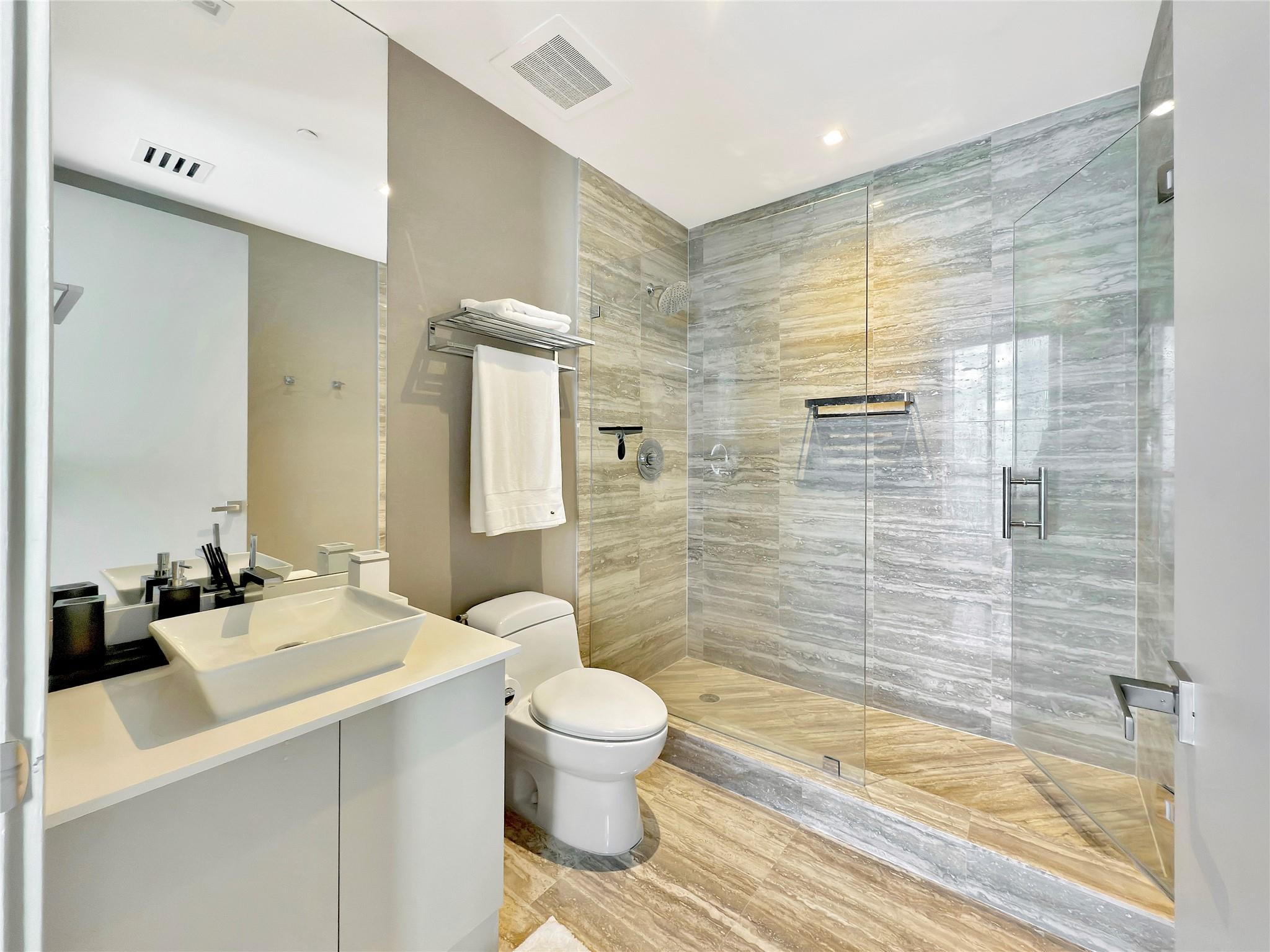 Trump Tower I - Residential