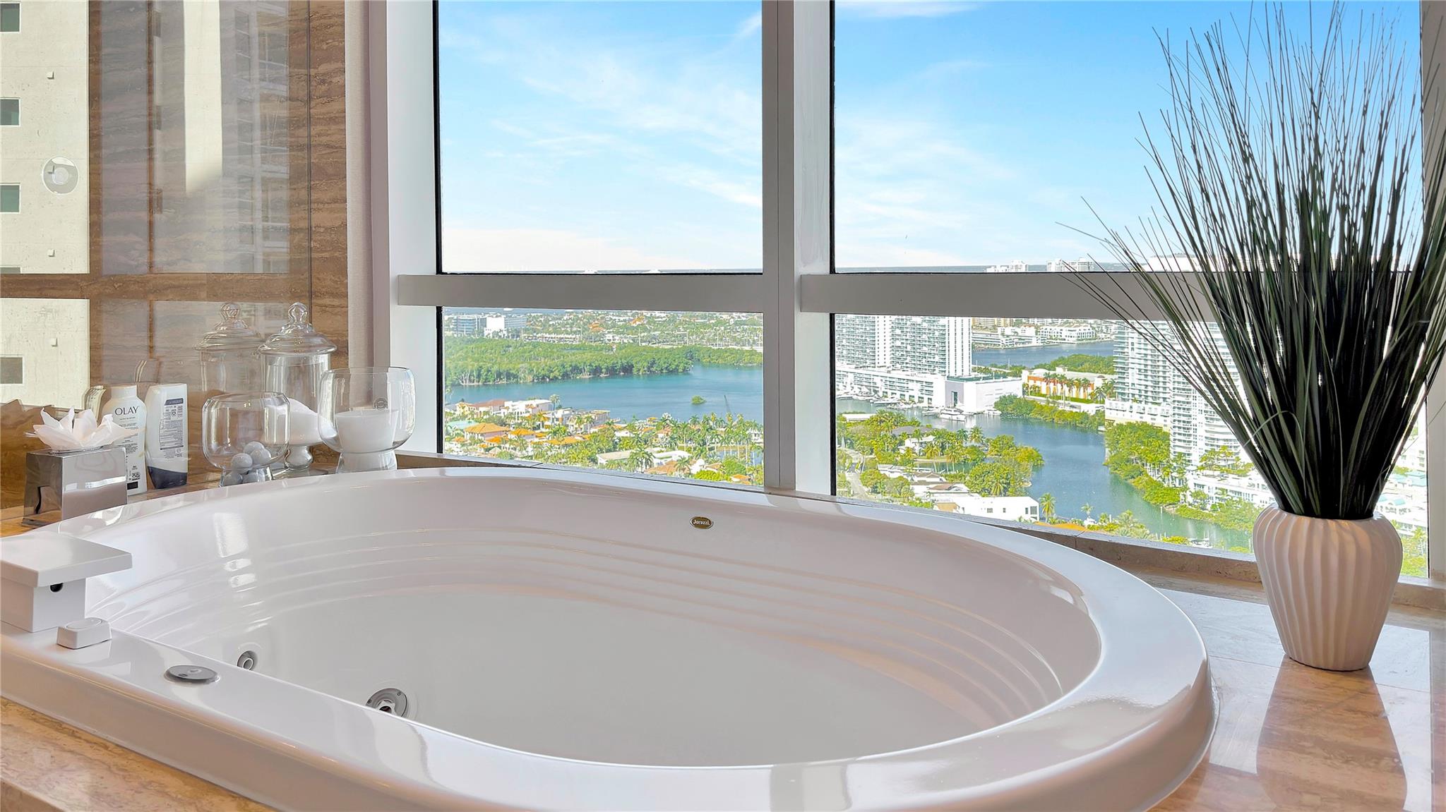 Trump Tower I - Residential