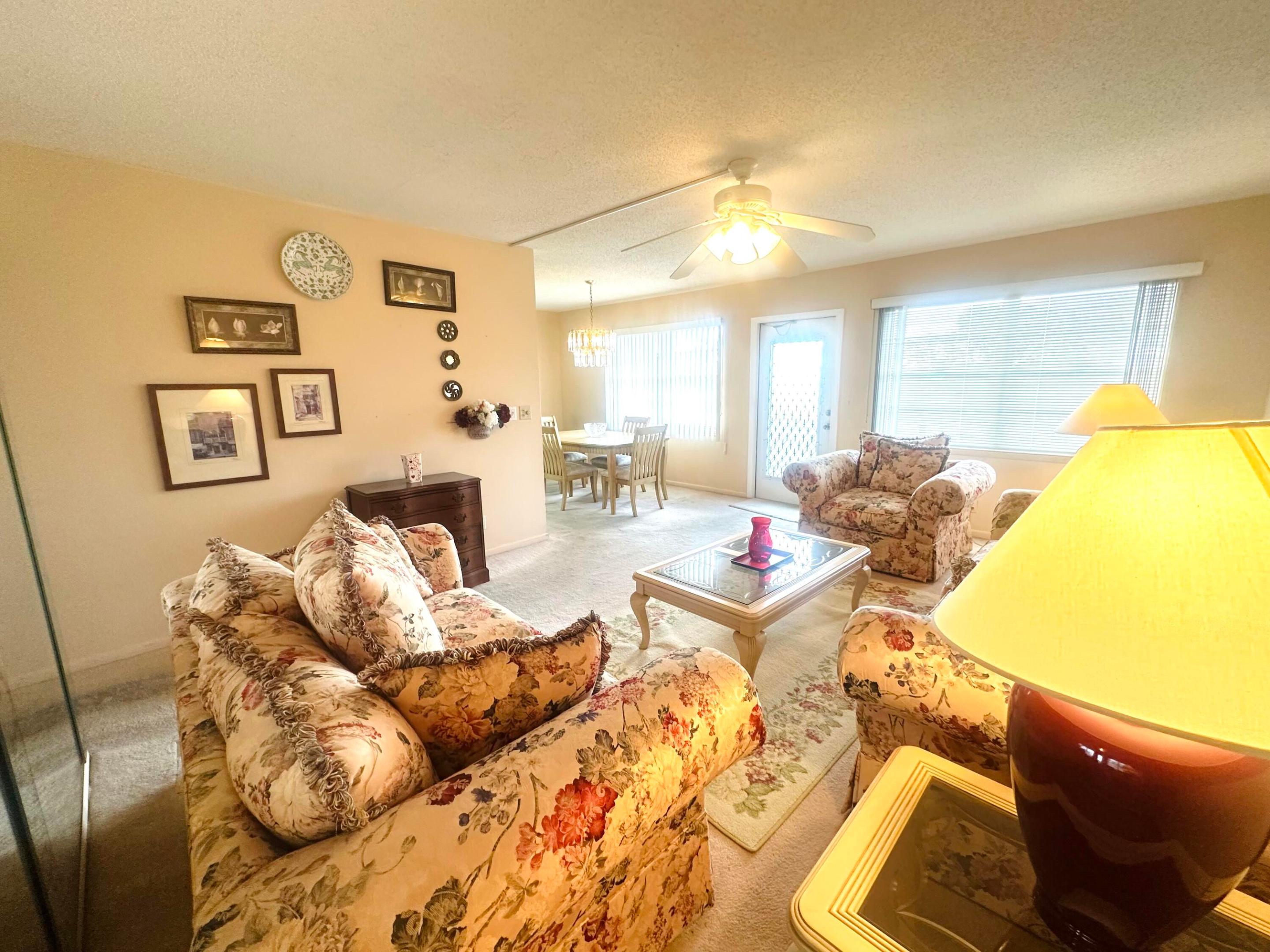 OAKRIDGE V CONDO - Residential