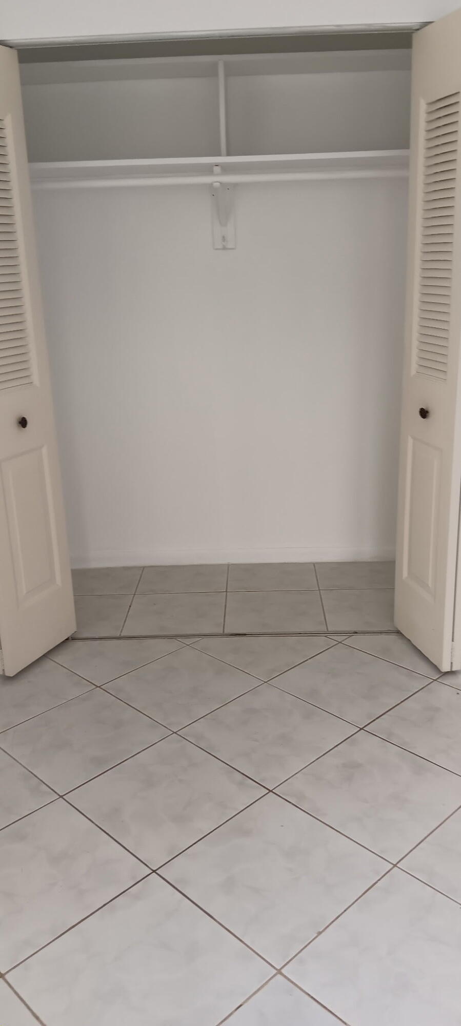 ANDOVER CONDOS - Residential