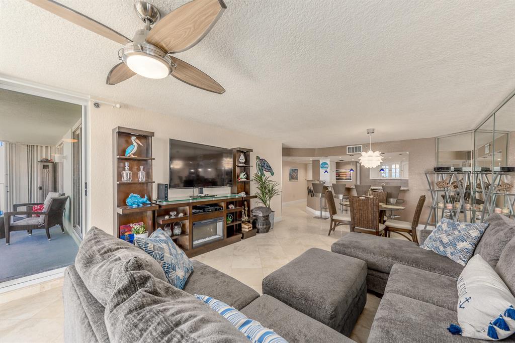 AQUANIQUE OCEAN CLUB, A CONDOMINIUM - Residential