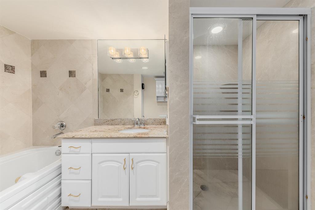 AQUANIQUE OCEAN CLUB, A CONDOMINIUM - Residential