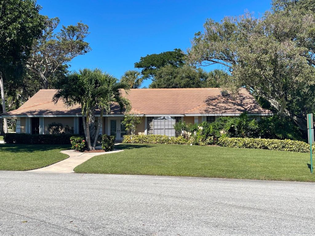 Photo of 9 W High Point Road, Sewalls Point, FL 34996 (MLS # R10952816)