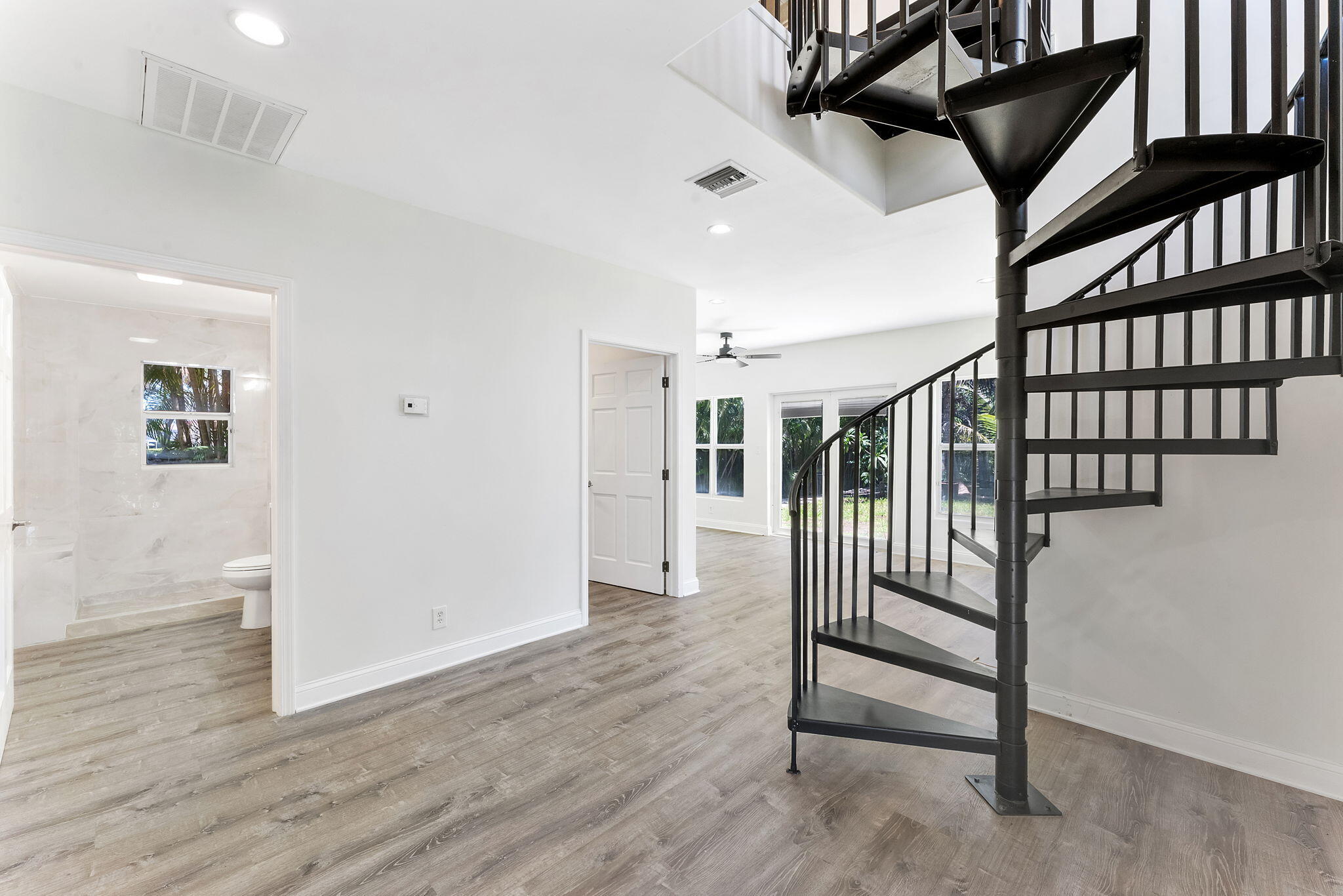 7044 Thompson Road