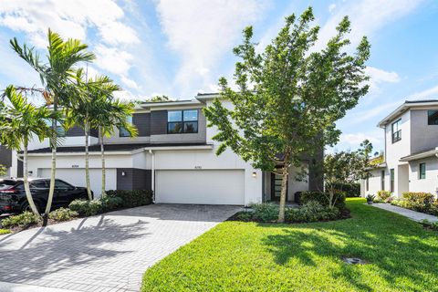 8710 Corvus Drive Lake Worth FL 33467