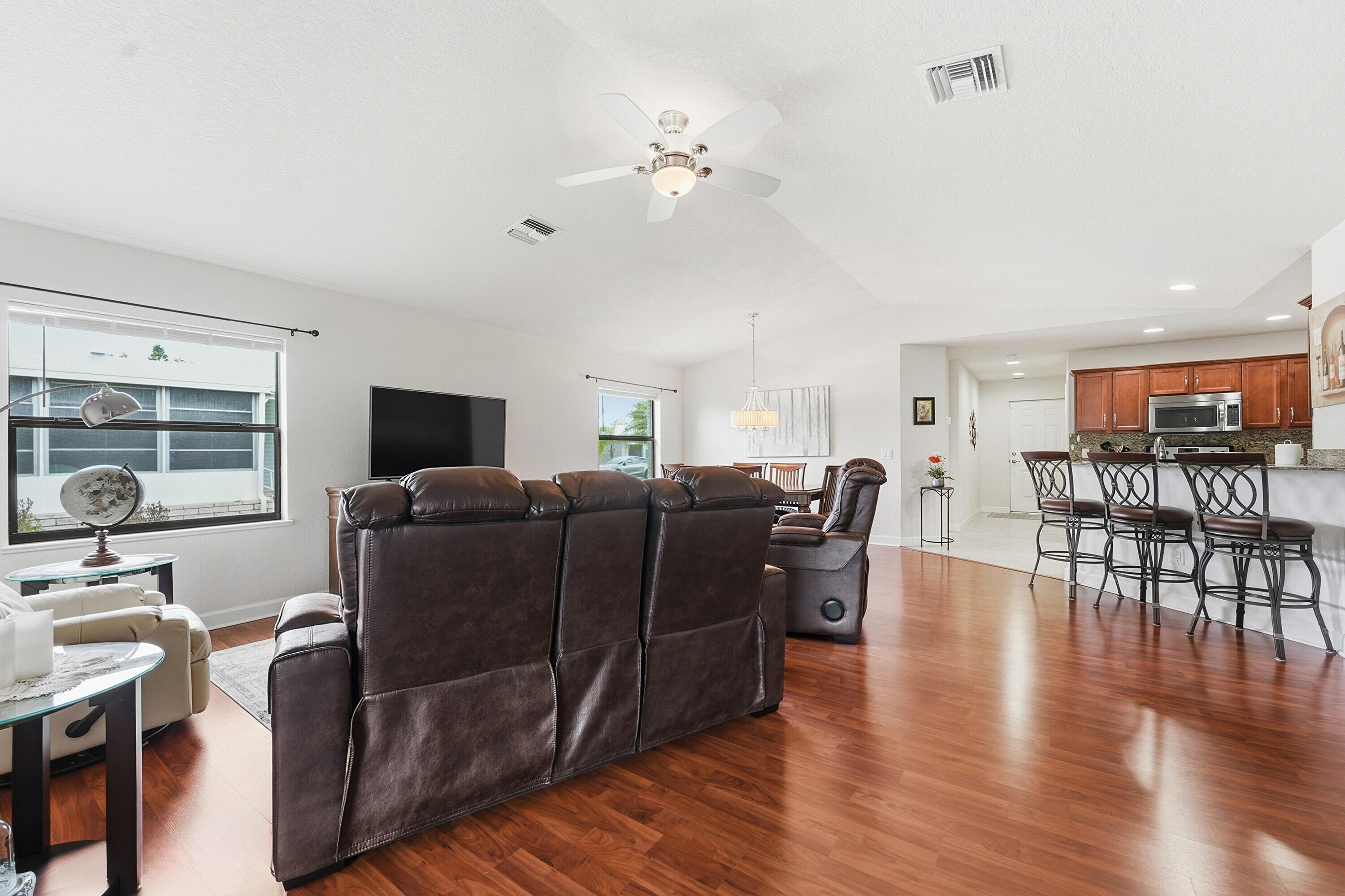 SPANISH LAKES FAIRWAYS LEASEHOLD ESTATES - Residential