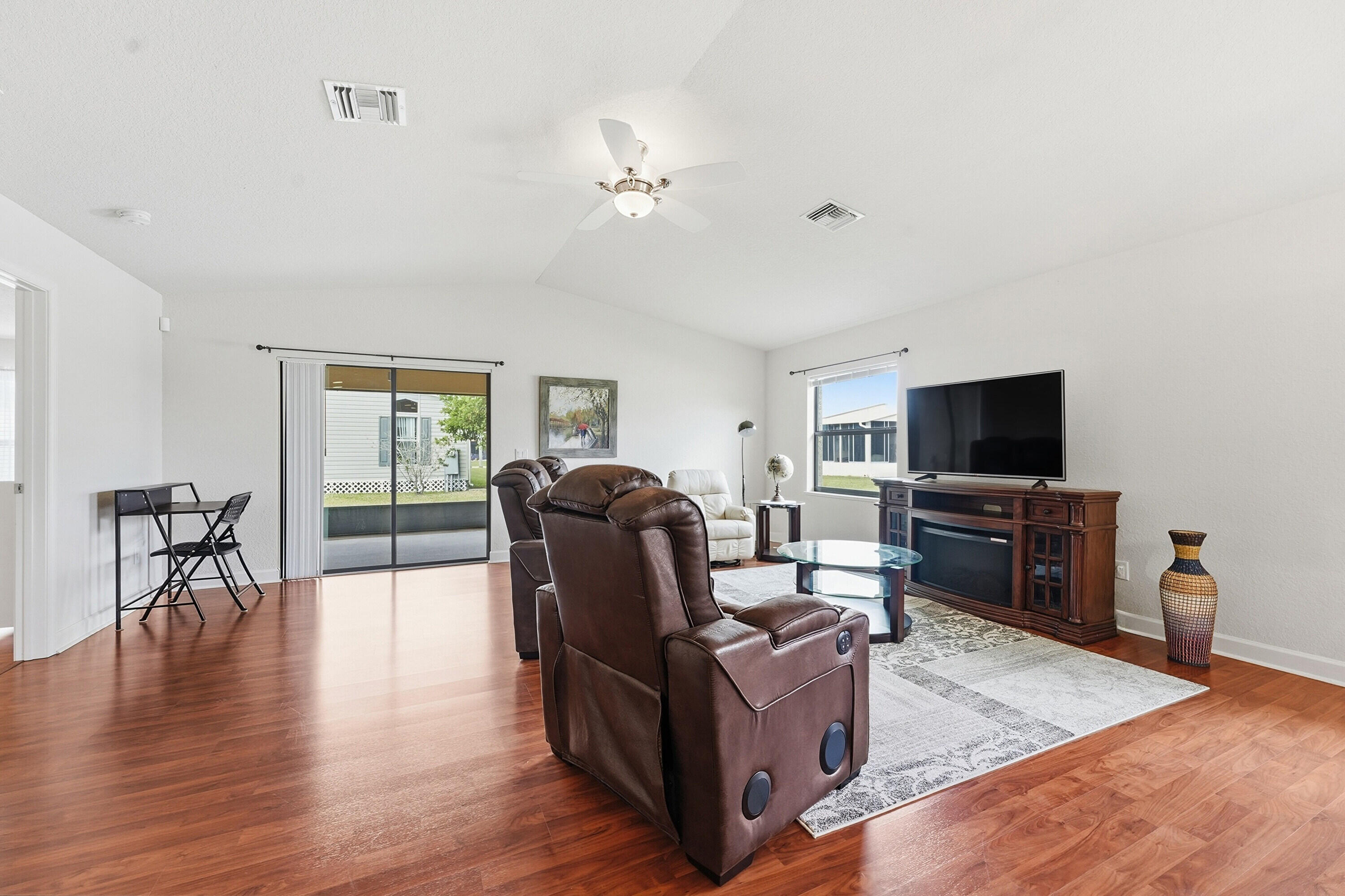 SPANISH LAKES FAIRWAYS LEASEHOLD ESTATES - Residential