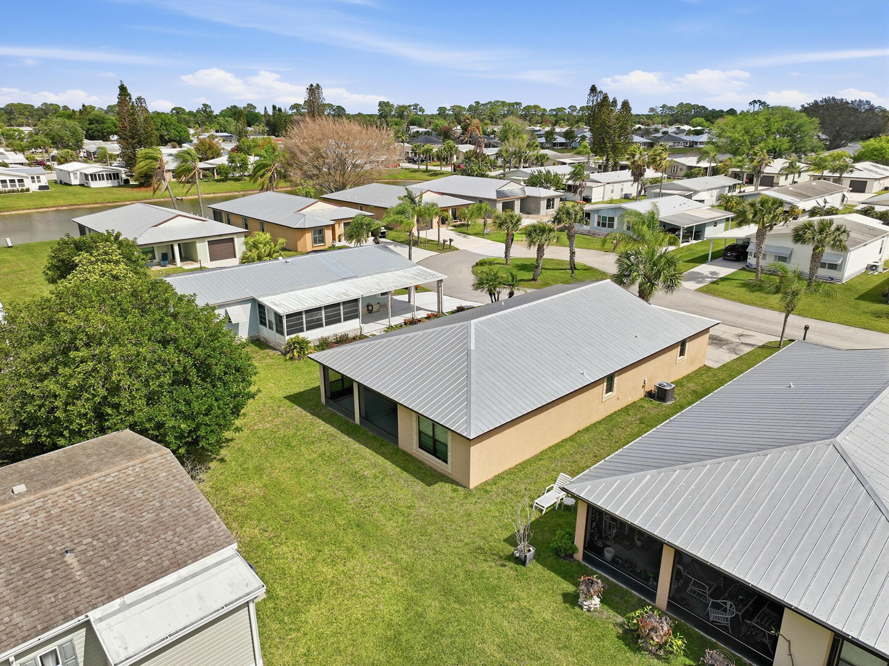 SPANISH LAKES FAIRWAYS LEASEHOLD ESTATES - Residential