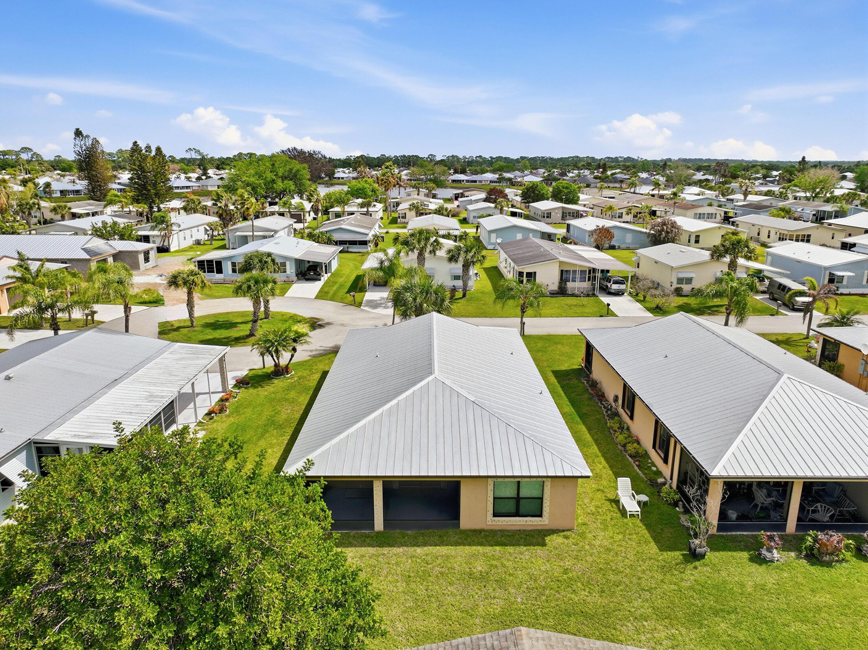 SPANISH LAKES FAIRWAYS LEASEHOLD ESTATES - Residential