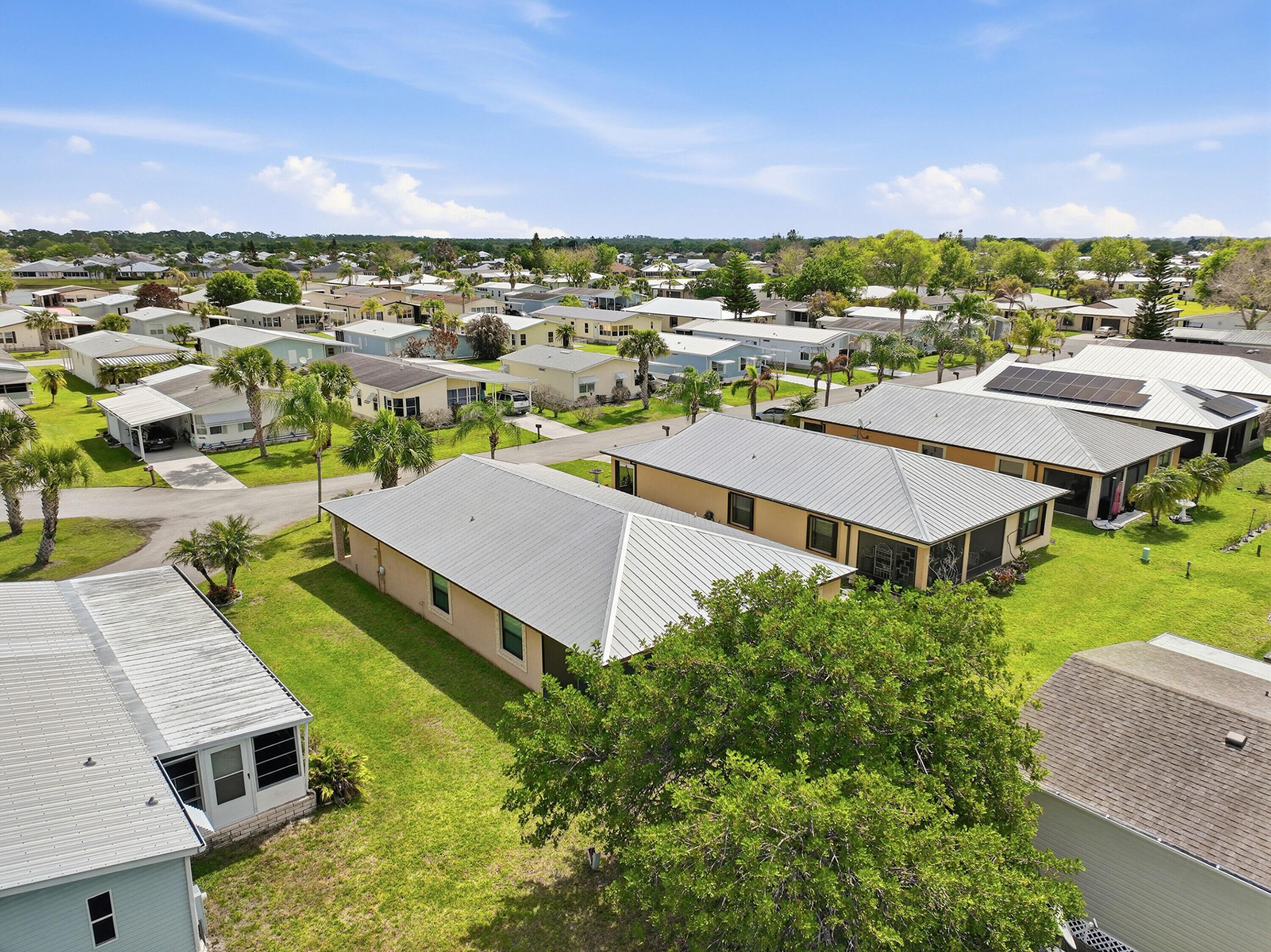 SPANISH LAKES FAIRWAYS LEASEHOLD ESTATES - Residential