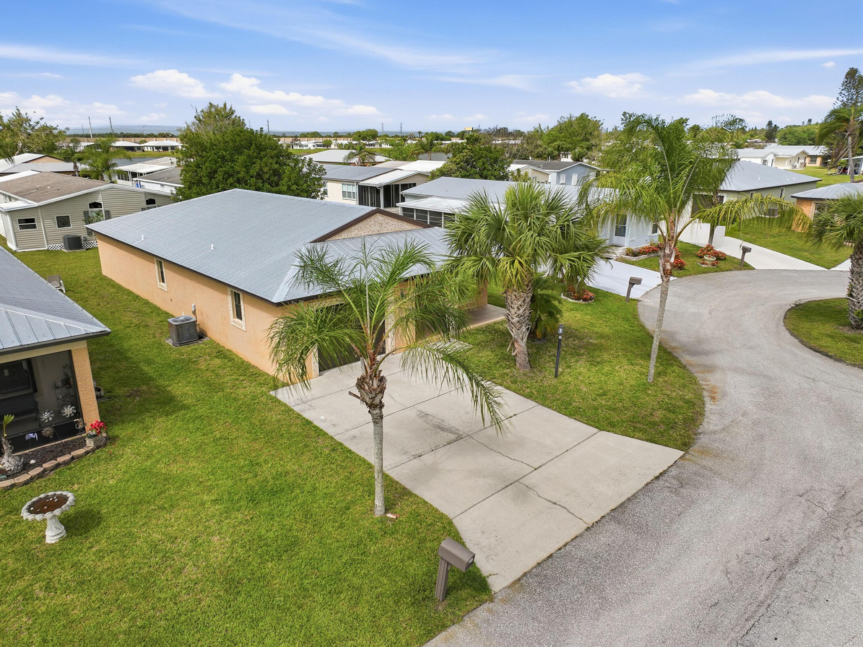 SPANISH LAKES FAIRWAYS LEASEHOLD ESTATES - Residential