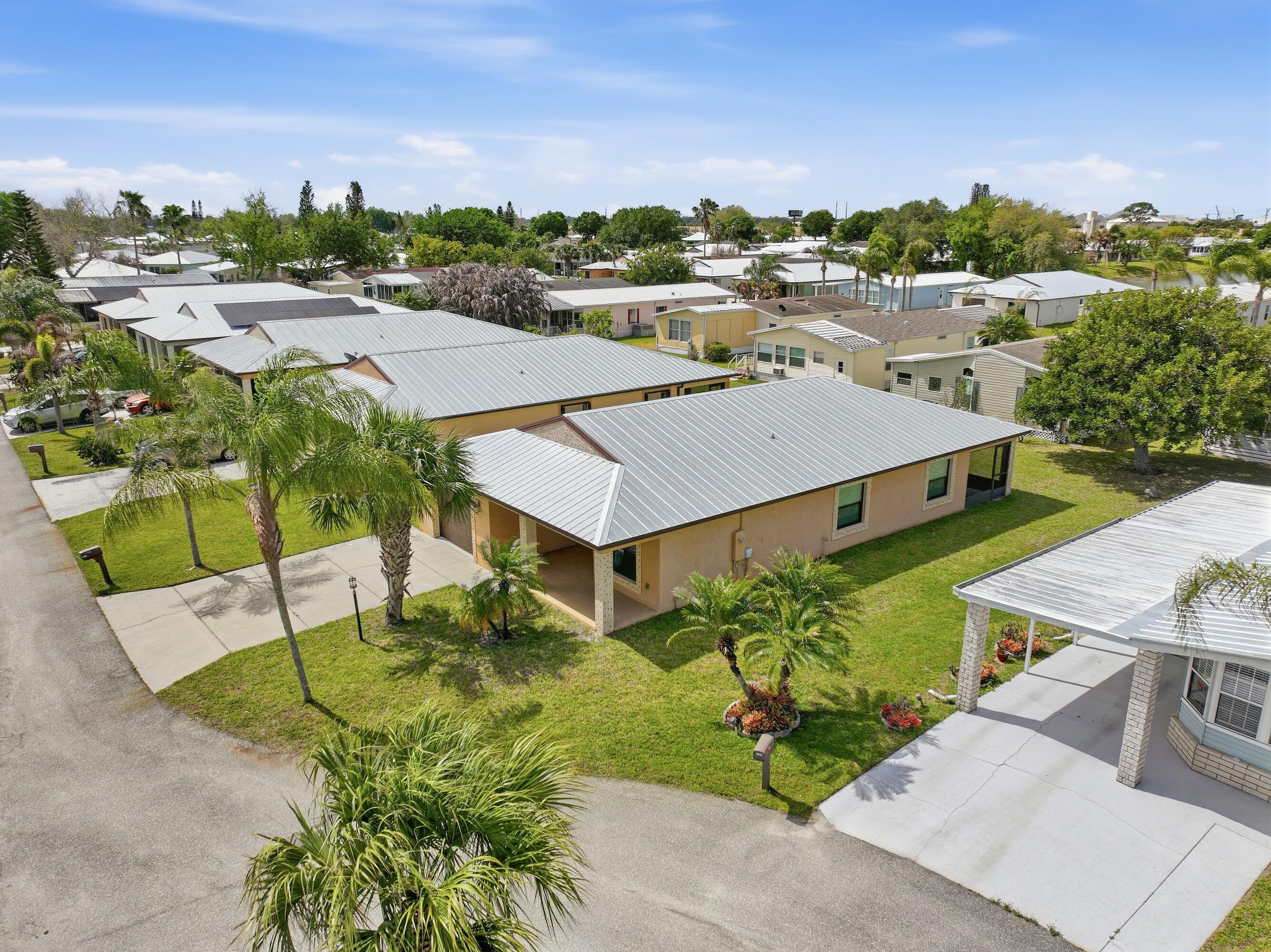 SPANISH LAKES FAIRWAYS LEASEHOLD ESTATES - Residential