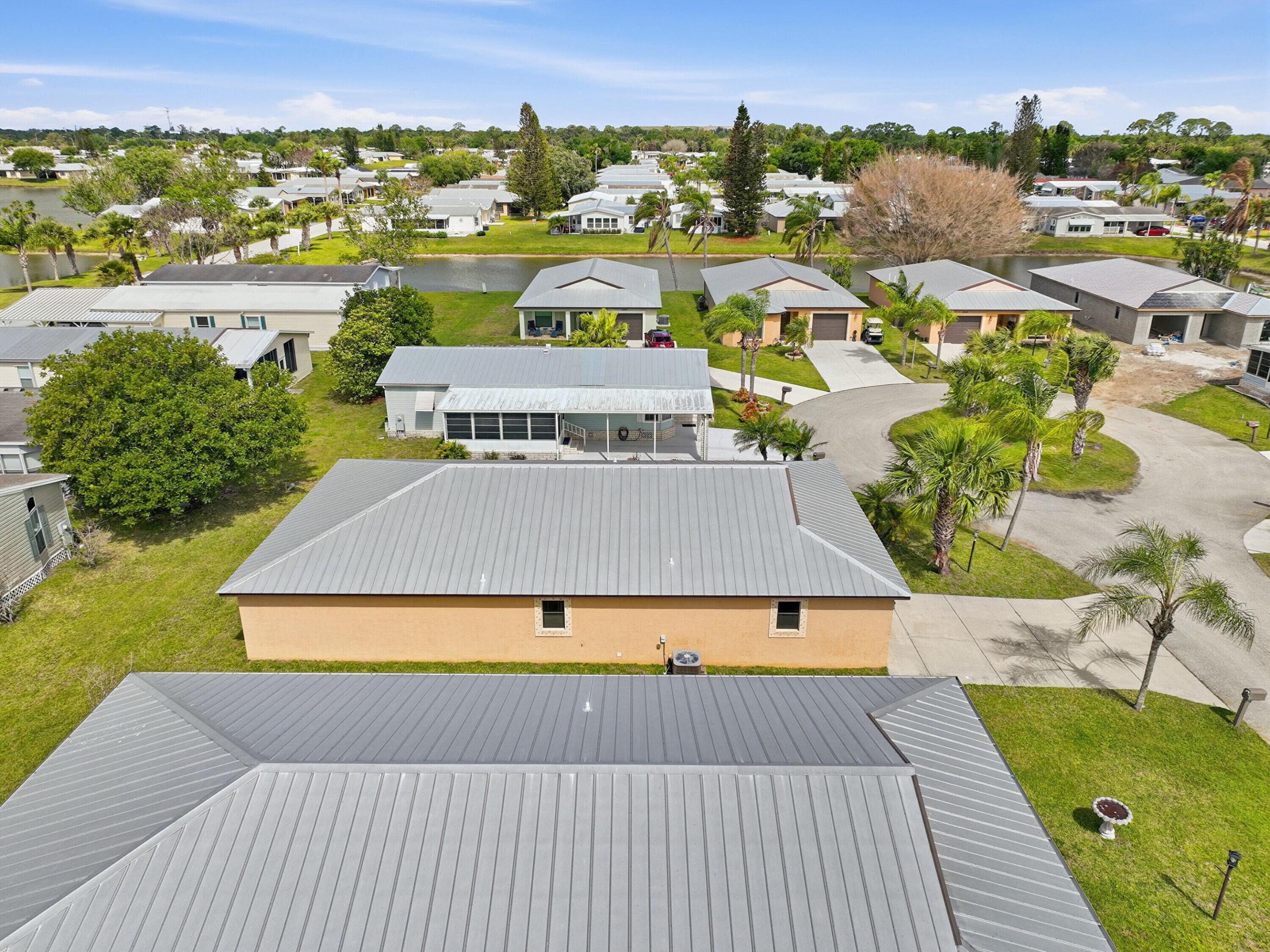 SPANISH LAKES FAIRWAYS LEASEHOLD ESTATES - Residential