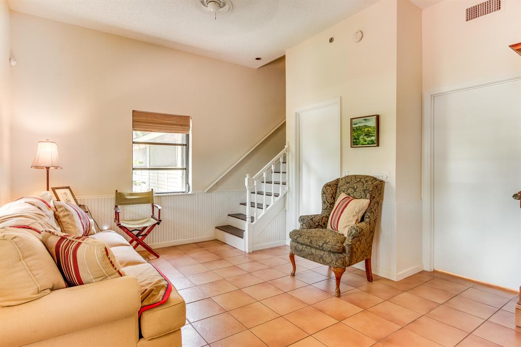 SADDLE TRAIL PARK OF WELLINGTON - Land