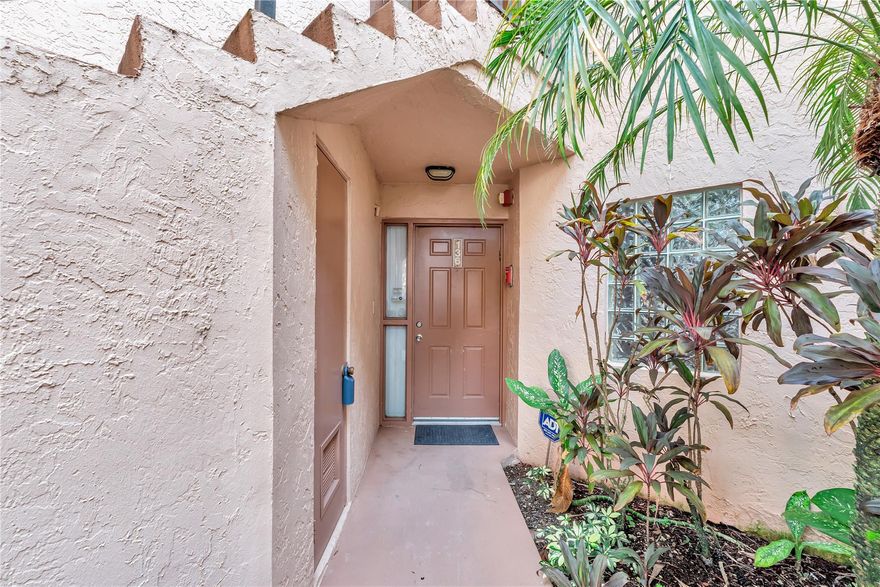 Welcome to this remodeled Condo. Updated kitchen with new appliances, new bathrooms, unit is freshly .painted Come visit this condo in a wonderful neighborhood.  Renting is allowed after closing . You are close to all the 
fabulous parks in the area.