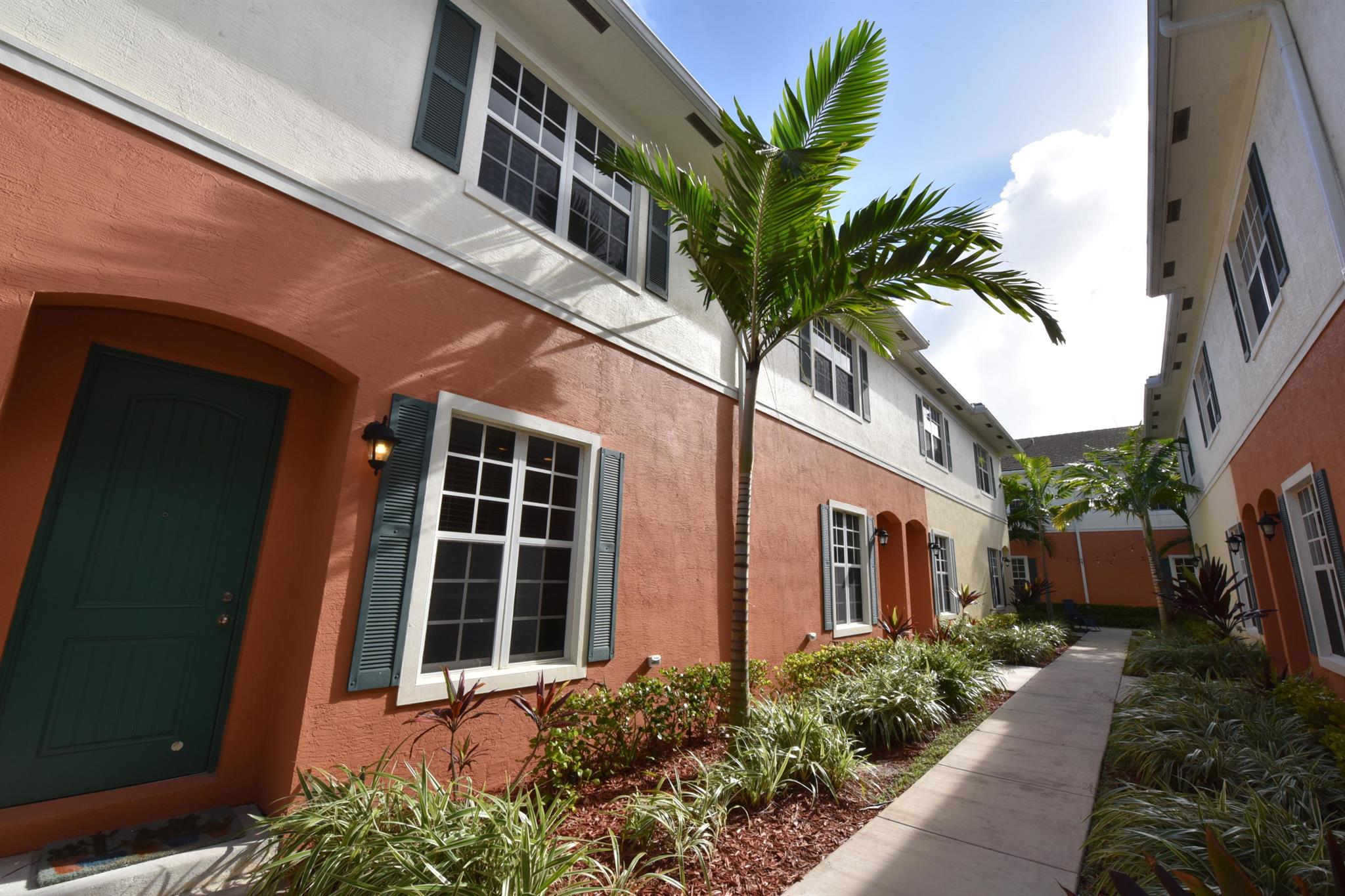 709 SW 2nd Terrace