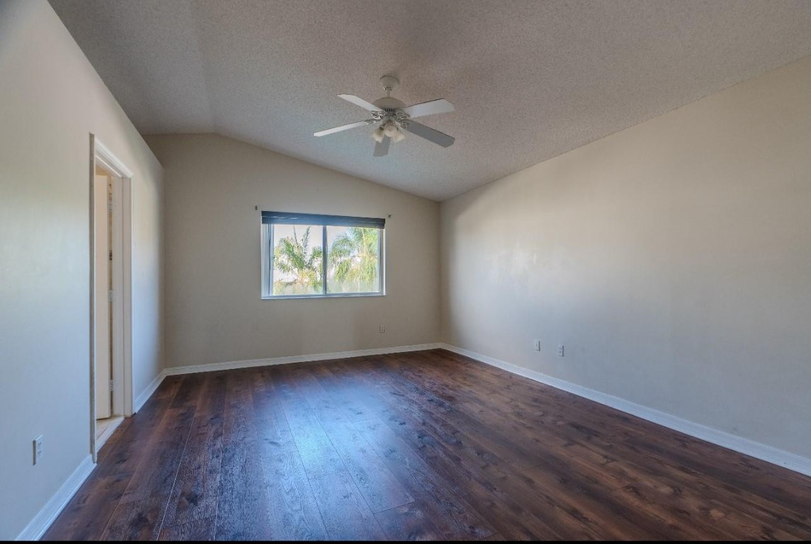 Twin Acres 154-15 B - Residential Lease