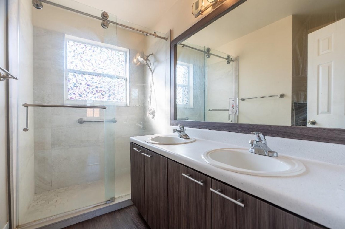 Twin Acres 154-15 B - Residential Lease