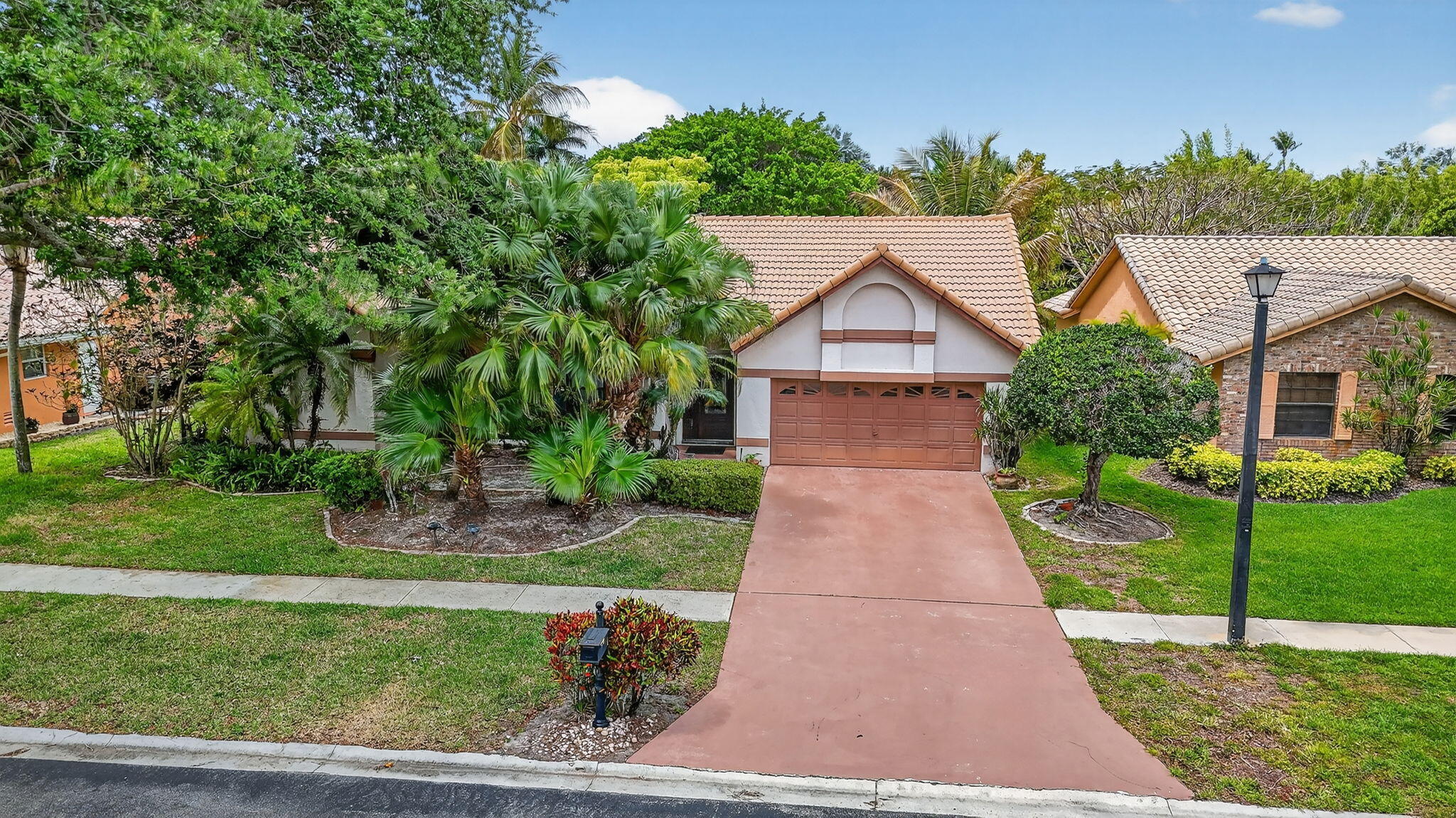BOCA GREENS 2 - Residential