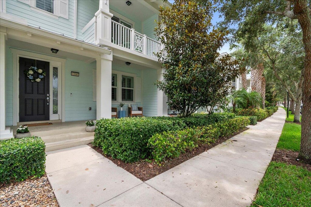 Photo of 1306 S Jeaga Drive, Jupiter, FL 33458 (MLS # B26035662)