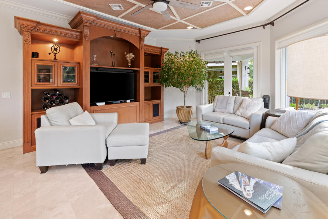 PALM COVE GOLF & YACHT CLUB - Residential