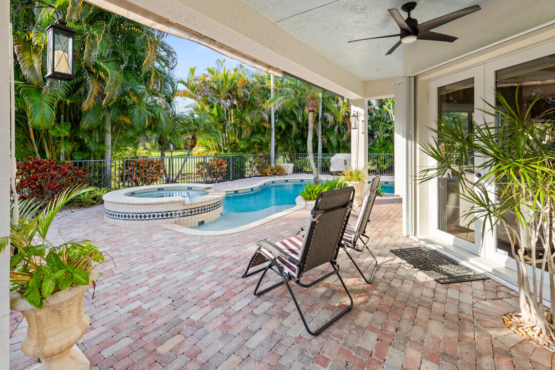 PALM COVE GOLF & YACHT CLUB - Residential