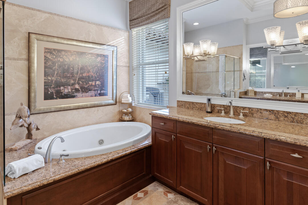 PALM COVE GOLF & YACHT CLUB - Residential