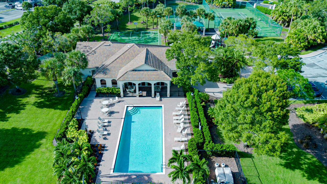 HAMMOCK CREEK - Residential