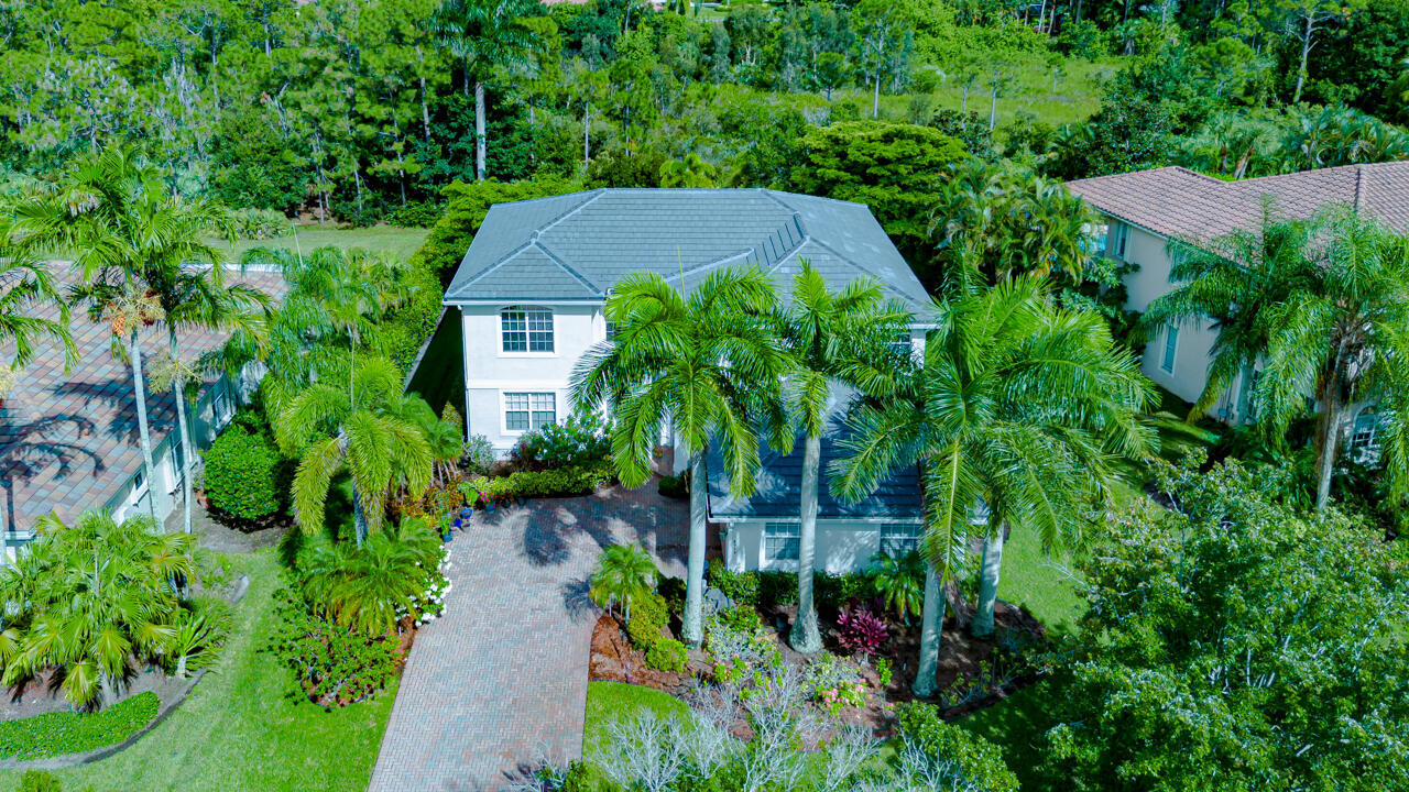 4989 SW St Creek Drive