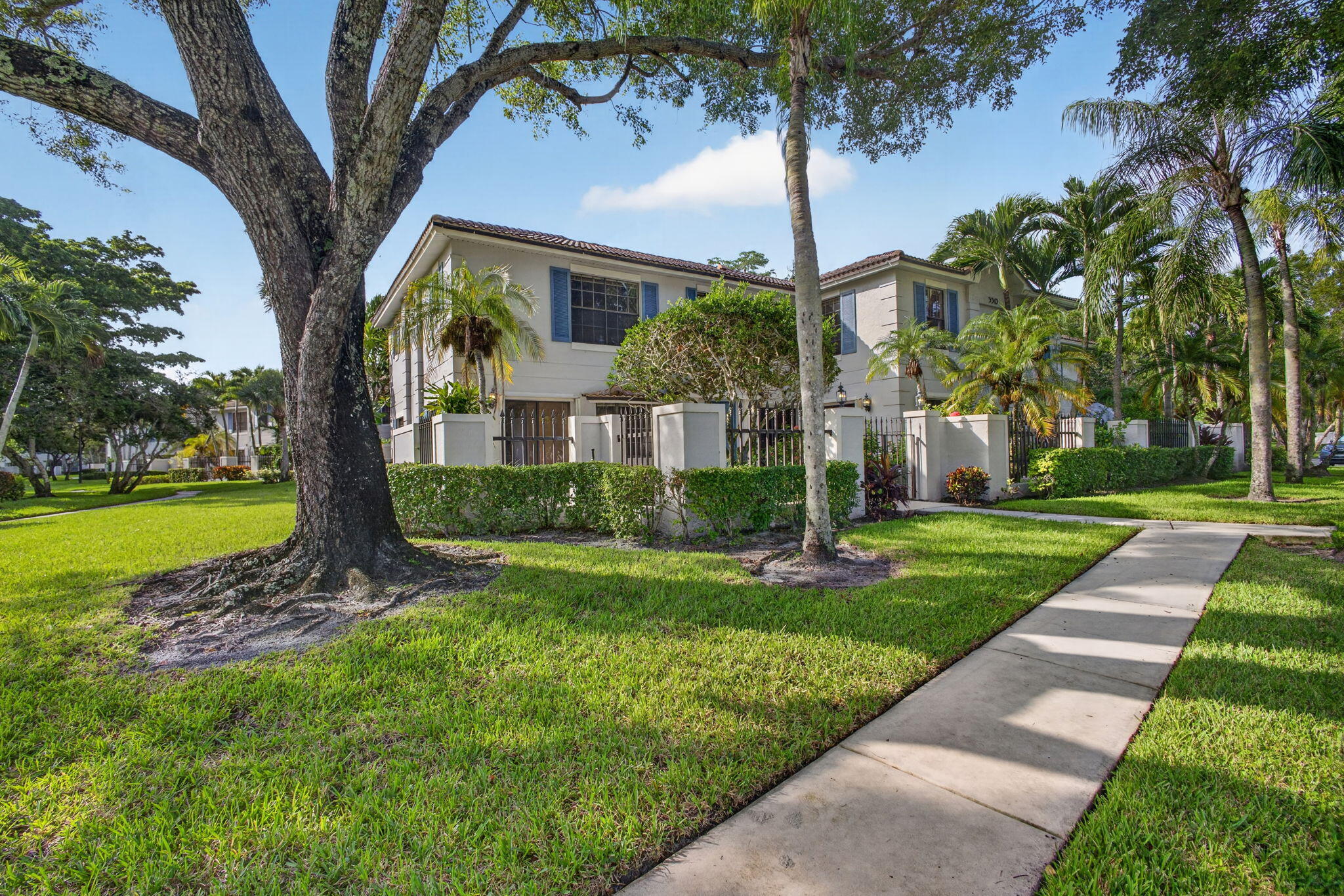 350 PRESTWICK Circle 2