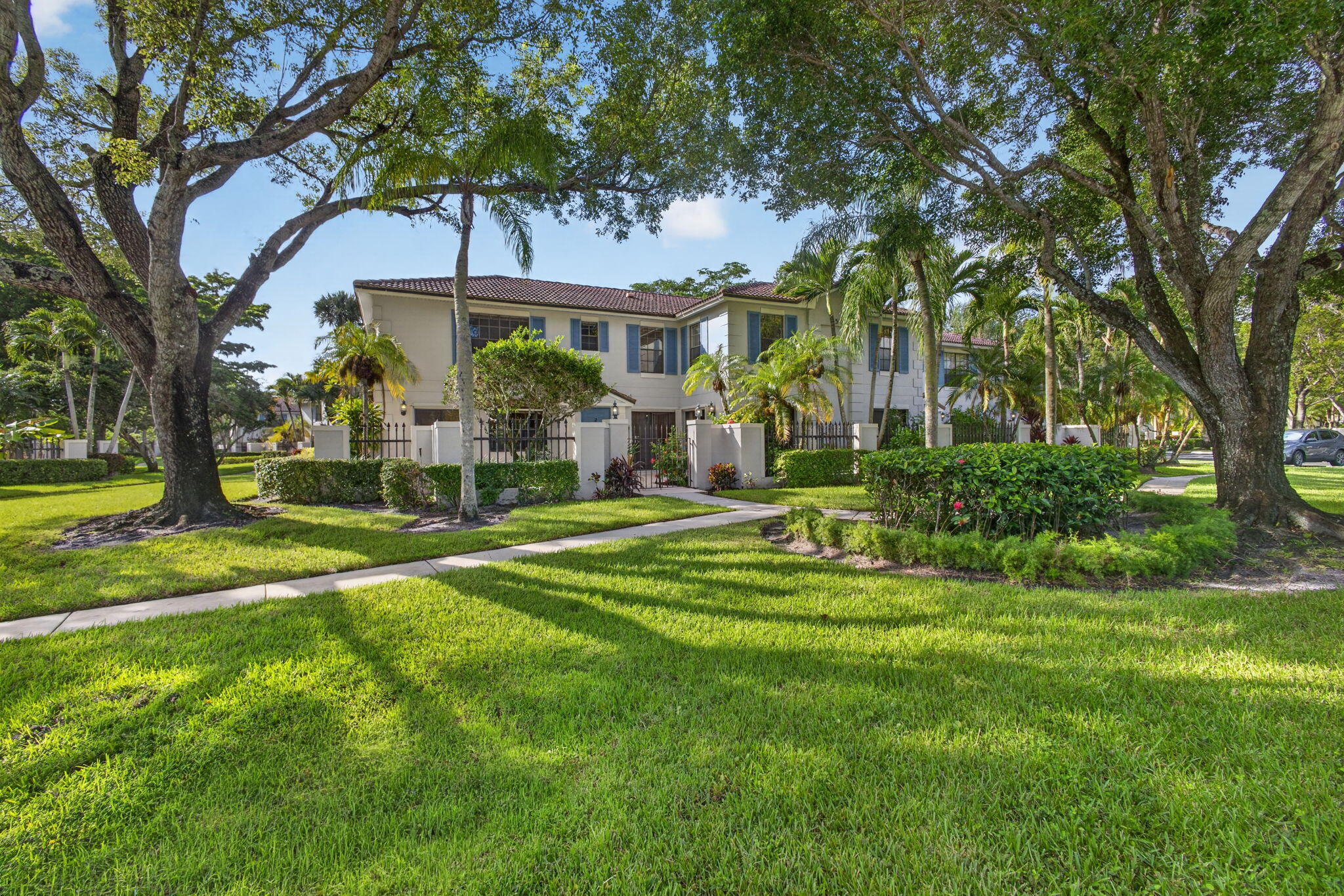 350 PRESTWICK Circle 2