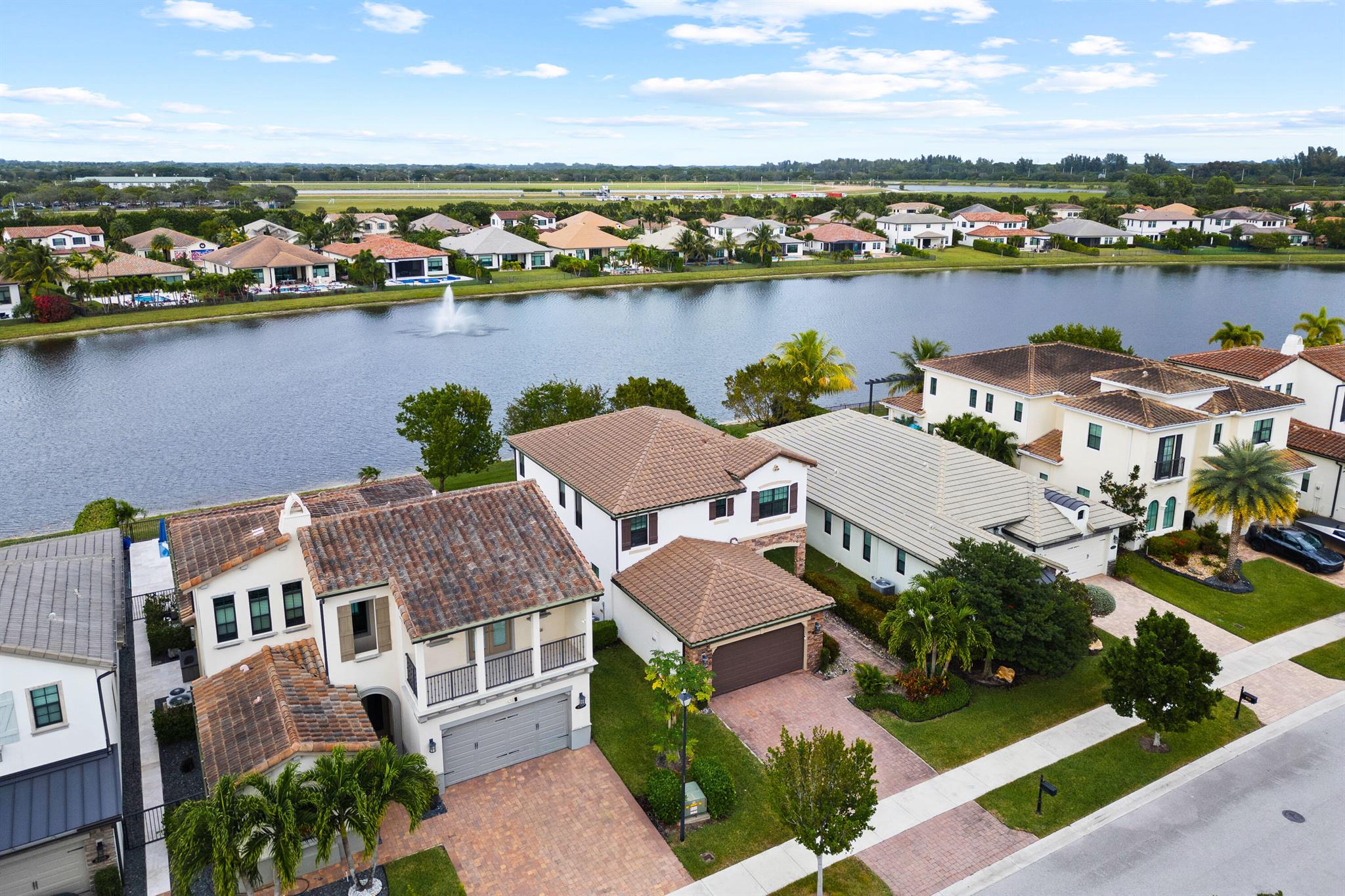 PALM MEADOWS ESTATES - Residential